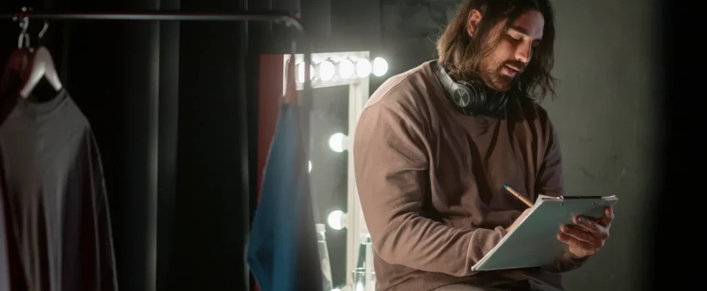 the role of a screenwriter